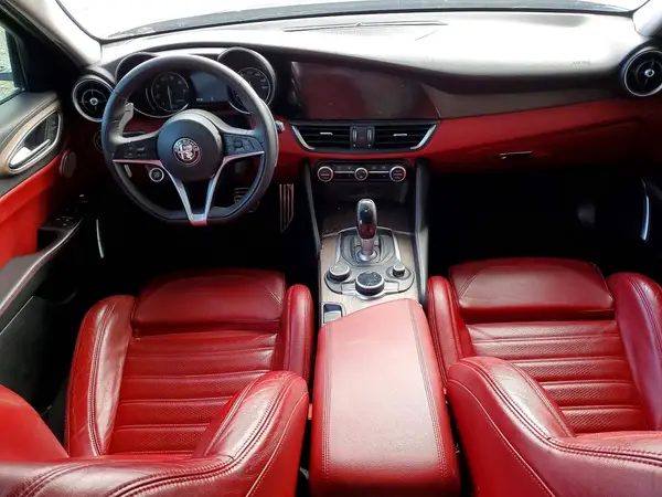ZARFAECN9H7533808 2017 ALFA ROMEO GIULIA - Image 8