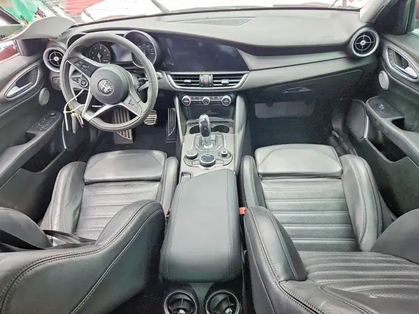 ZARFAECN9H7535056 2017 ALFA ROMEO GIULIA - Image 8