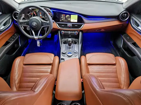 ZARFAECN9J7581346 2018 ALFA ROMEO GIULIA - Image 8