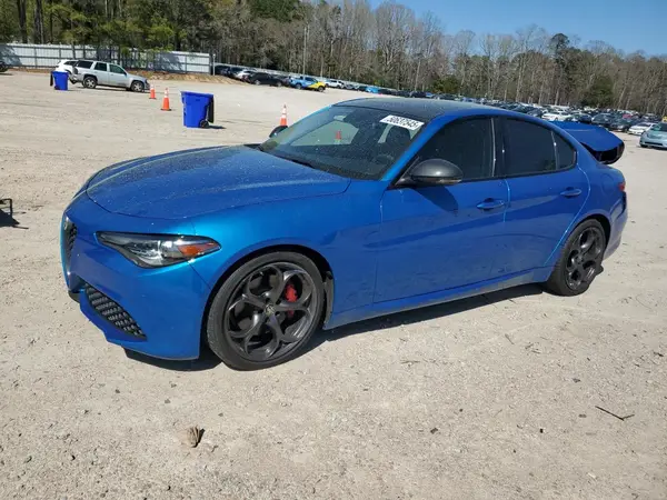 ZARFAECN9J7596879 2018 ALFA ROMEO GIULIA - Image 1
