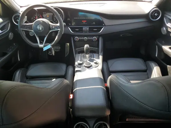 ZARFAECN9J7596879 2018 ALFA ROMEO GIULIA - Image 8