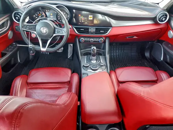 ZARFAECN9J7599443 2018 ALFA ROMEO GIULIA - Image 8