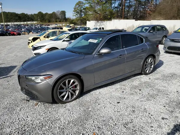ZARFAECNXH7551685 2017 ALFA ROMEO GIULIA - Image 1