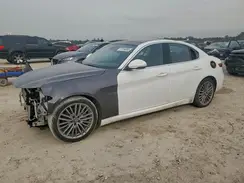 ZARFAECNXH7555624 2017 ALFA ROMEO GIULIA