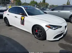 ZARFAECNXJ7566533 2018 ALFA ROMEO GIULIA