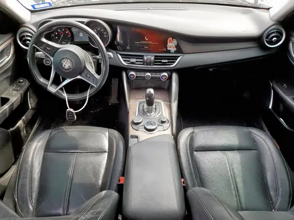 ZARFAECNXJ7577063 2018 ALFA ROMEO GIULIA - Image 8
