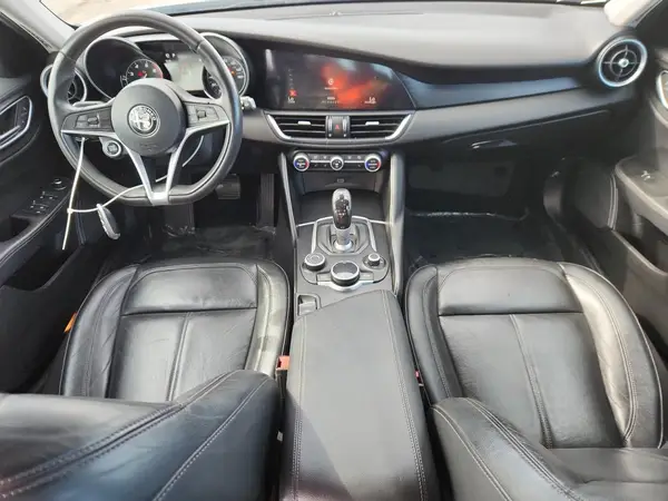 ZARFAEDN0H7529063 2017 ALFA ROMEO GIULIA - Image 8