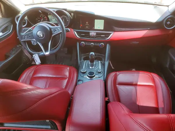 ZARFAEDN0H7534571 2017 ALFA ROMEO GIULIA - Image 8