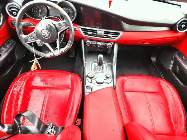 ZARFAEDN0H7551127 2017 ALFA ROMEO GIULIA - Image 8