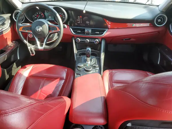 ZARFAEDN0J7575174 2018 ALFA ROMEO GIULIA - Image 8