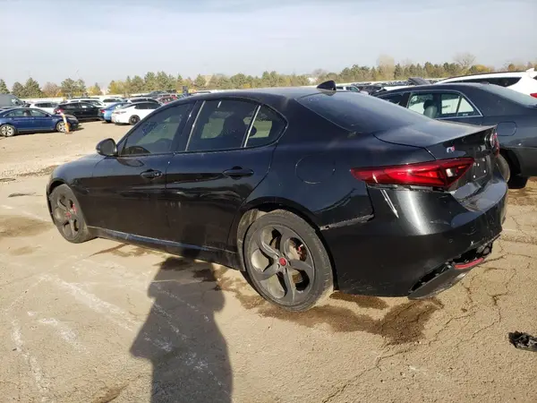 ZARFAEDN1H7532280 2017 ALFA ROMEO GIULIA - Image 2