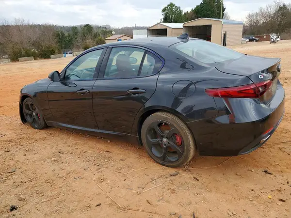 ZARFAEDN1H7533784 2017 ALFA ROMEO GIULIA - Image 2