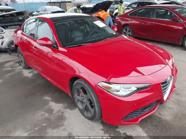 ZARFAEDN1H7548785 2017 ALFA ROMEO GIULIA - Image 1