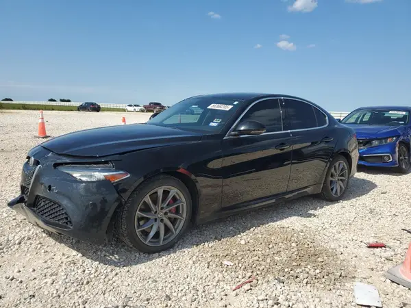 ZARFAEDN1H7550147 2017 ALFA ROMEO GIULIA - Image 1
