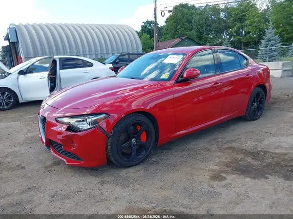 ZARFAEDN2H7539769 2017 ALFA ROMEO GIULIA - Image 2