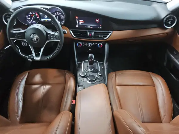 ZARFAEDN2H7550500 2017 ALFA ROMEO GIULIA - Image 8