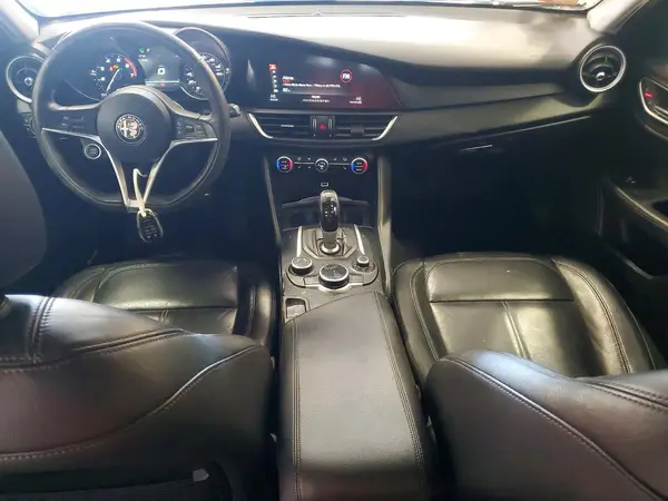 ZARFAEDN2H7552389 2017 ALFA ROMEO GIULIA - Image 8