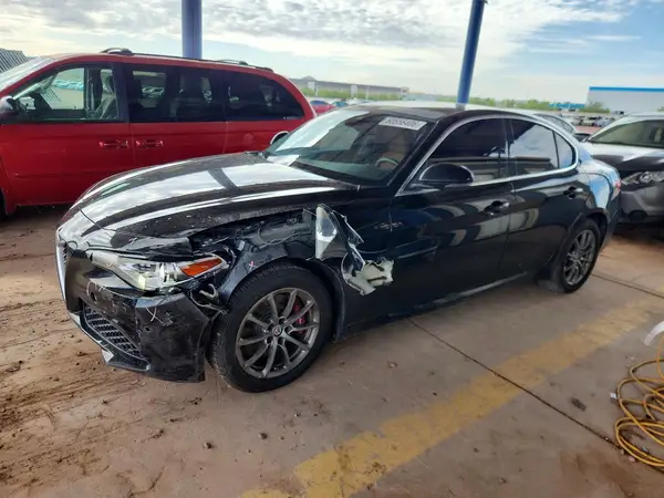 ZARFAEDN2J7570817 2018 ALFA ROMEO GIULIA - Image 1