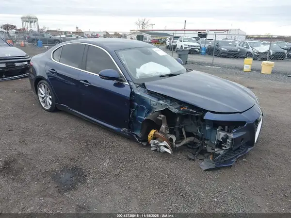 ZARFAEDN2J7572888 2018 ALFA ROMEO GIULIA - Image 1
