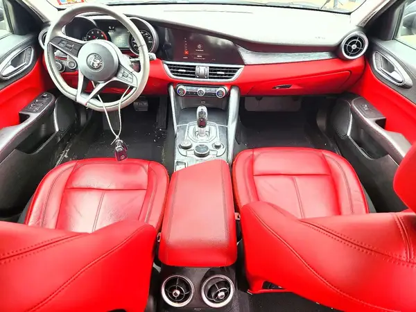 ZARFAEDN2J7597600 2018 ALFA ROMEO GIULIA - Image 8