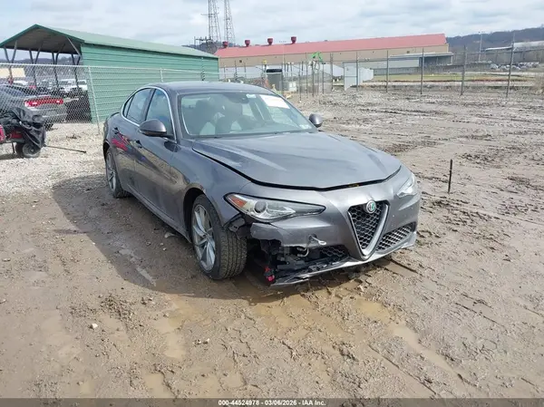 ZARFAEDN3H7535696 2017 ALFA ROMEO GIULIA - Image 1