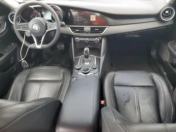 ZARFAEDN3H7550764 2017 ALFA ROMEO GIULIA - Image 8