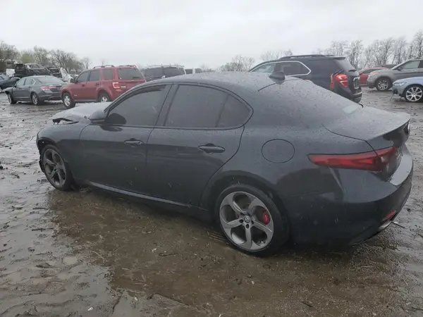 ZARFAEDN4H7534492 2017 ALFA ROMEO GIULIA - Image 2