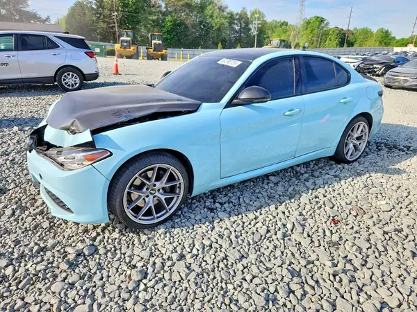ZARFAEDN4H7537053 2017 ALFA ROMEO GIULIA - Image 1