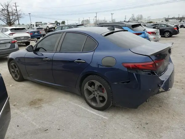 ZARFAEDN4H7542110 2017 ALFA ROMEO GIULIA - Image 2