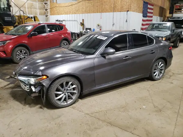 ZARFAEDN4H7550370 2017 ALFA ROMEO GIULIA - Image 1