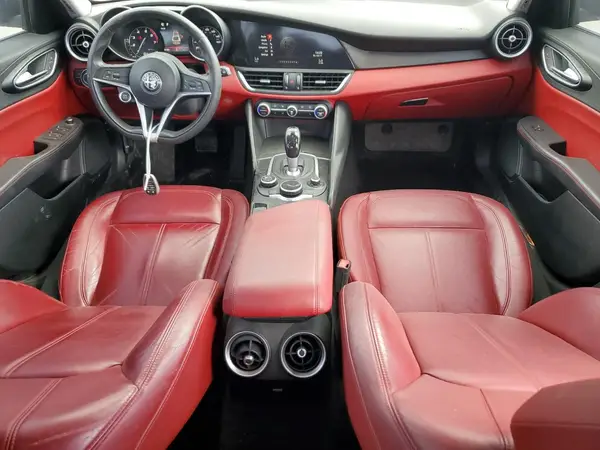 ZARFAEDN4H7551101 2017 ALFA ROMEO GIULIA - Image 8