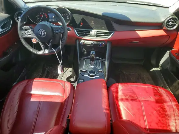 ZARFAEDN4H7553981 2017 ALFA ROMEO GIULIA - Image 8