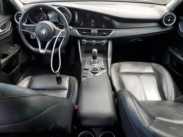 ZARFAEDN5H7534551 2017 ALFA ROMEO GIULIA - Image 8