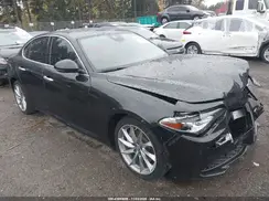 ZARFAEDN5H7537885 2017 ALFA ROMEO GIULIA