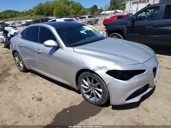 ZARFAEDN5H7539930 2017 ALFA ROMEO GIULIA - Image 1