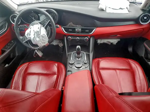 ZARFAEDN5H7553164 2017 ALFA ROMEO GIULIA - Image 8
