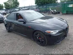 ZARFAEDN5J7592892 2018 ALFA ROMEO GIULIA
