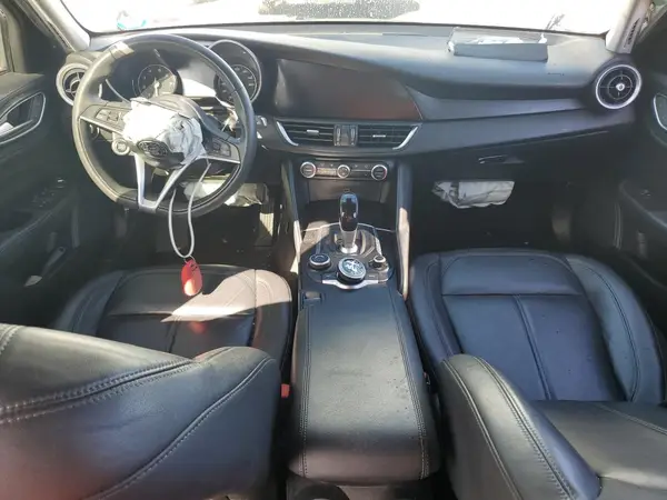 ZARFAEDN6H7536938 2017 ALFA ROMEO GIULIA - Image 8