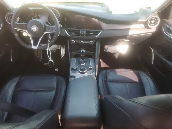 ZARFAEDN6H7545638 2017 ALFA ROMEO GIULIA - Image 8