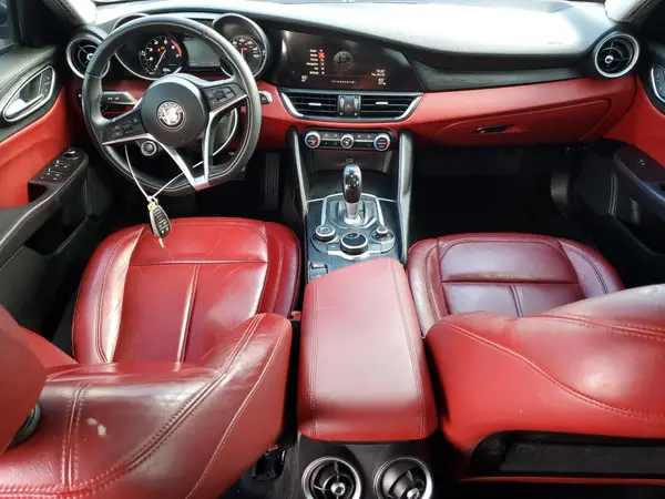 ZARFAEDN6H7548040 2017 ALFA ROMEO GIULIA - Image 8
