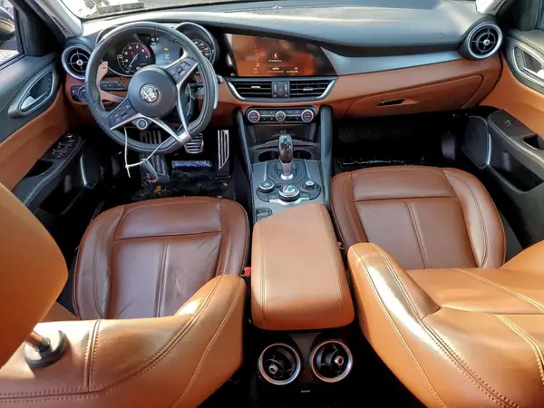 ZARFAEDN6H7553674 2017 ALFA ROMEO GIULIA - Image 8