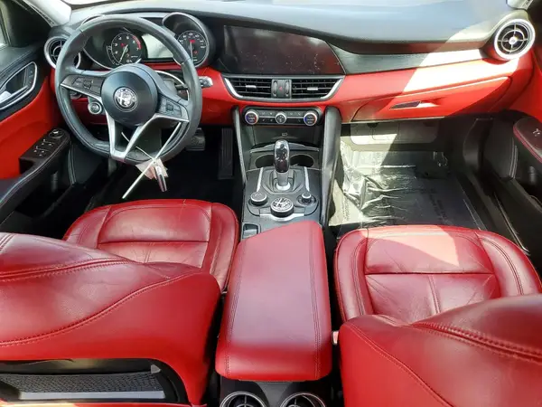 ZARFAEDN6H7554355 2017 ALFA ROMEO GIULIA - Image 8