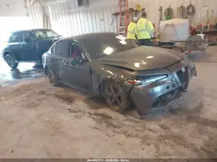 ZARFAEDN7J7564091 2018 ALFA ROMEO GIULIA