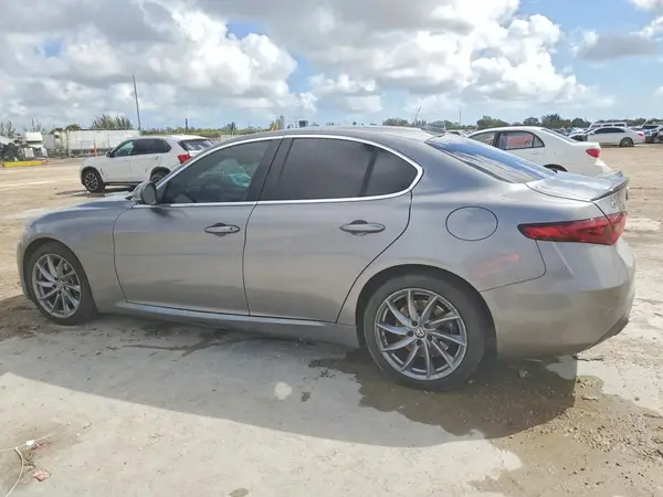 ZARFAEDN7J7575334 2018 ALFA ROMEO GIULIA - Image 2