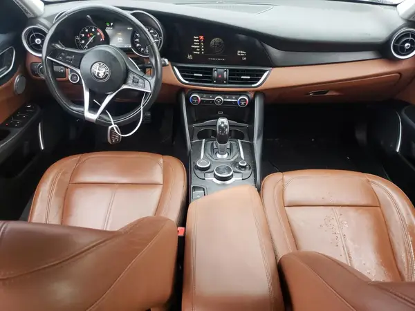 ZARFAEDN7J7580159 2018 ALFA ROMEO GIULIA - Image 8