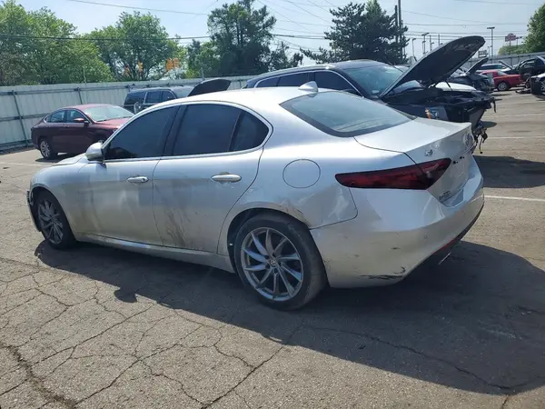 ZARFAEDN8H7528565 2017 ALFA ROMEO GIULIA - Image 2