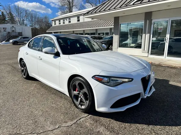 ZARFAEDN9H7531927 2017 ALFA ROMEO GIULIA - Image 1