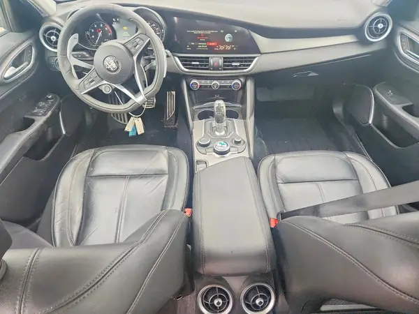 ZARFAEDN9H7539025 2017 ALFA ROMEO GIULIA - Image 8