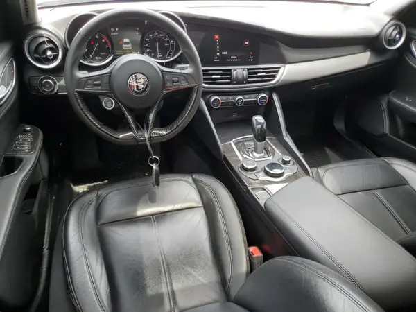 ZARFAEDN9H7547481 2017 ALFA ROMEO GIULIA - Image 8
