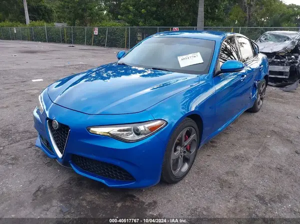 ZARFAEDN9H7558626 2017 ALFA ROMEO GIULIA - Image 2